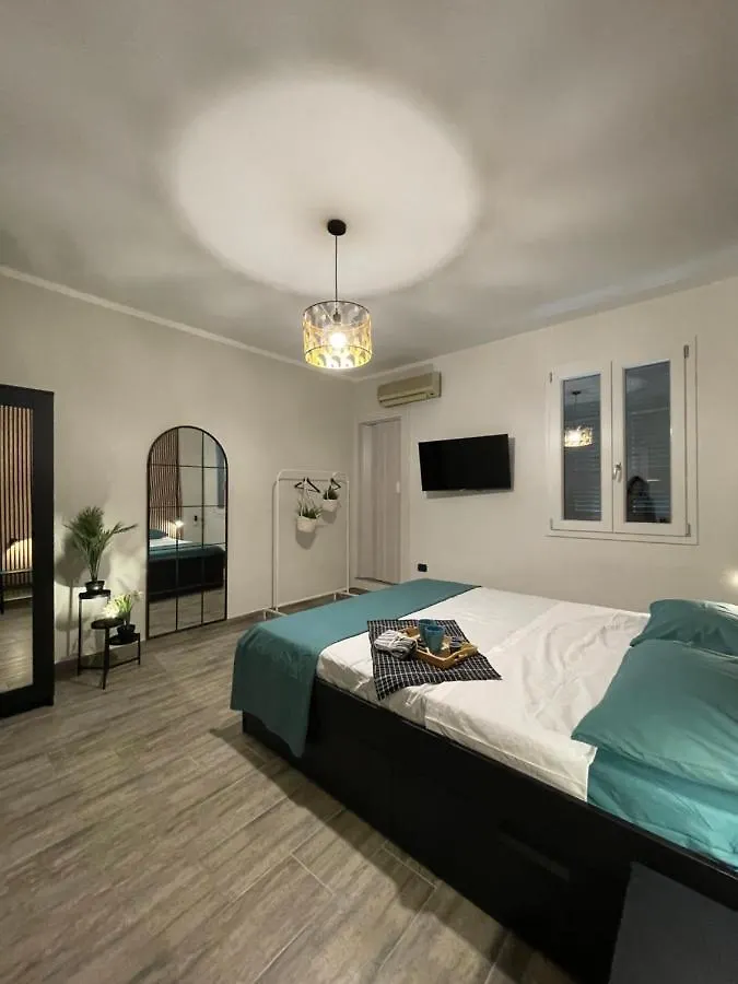 Ferienwohnung Greta'S House - Napoli Centro 0*, Neapel Italien